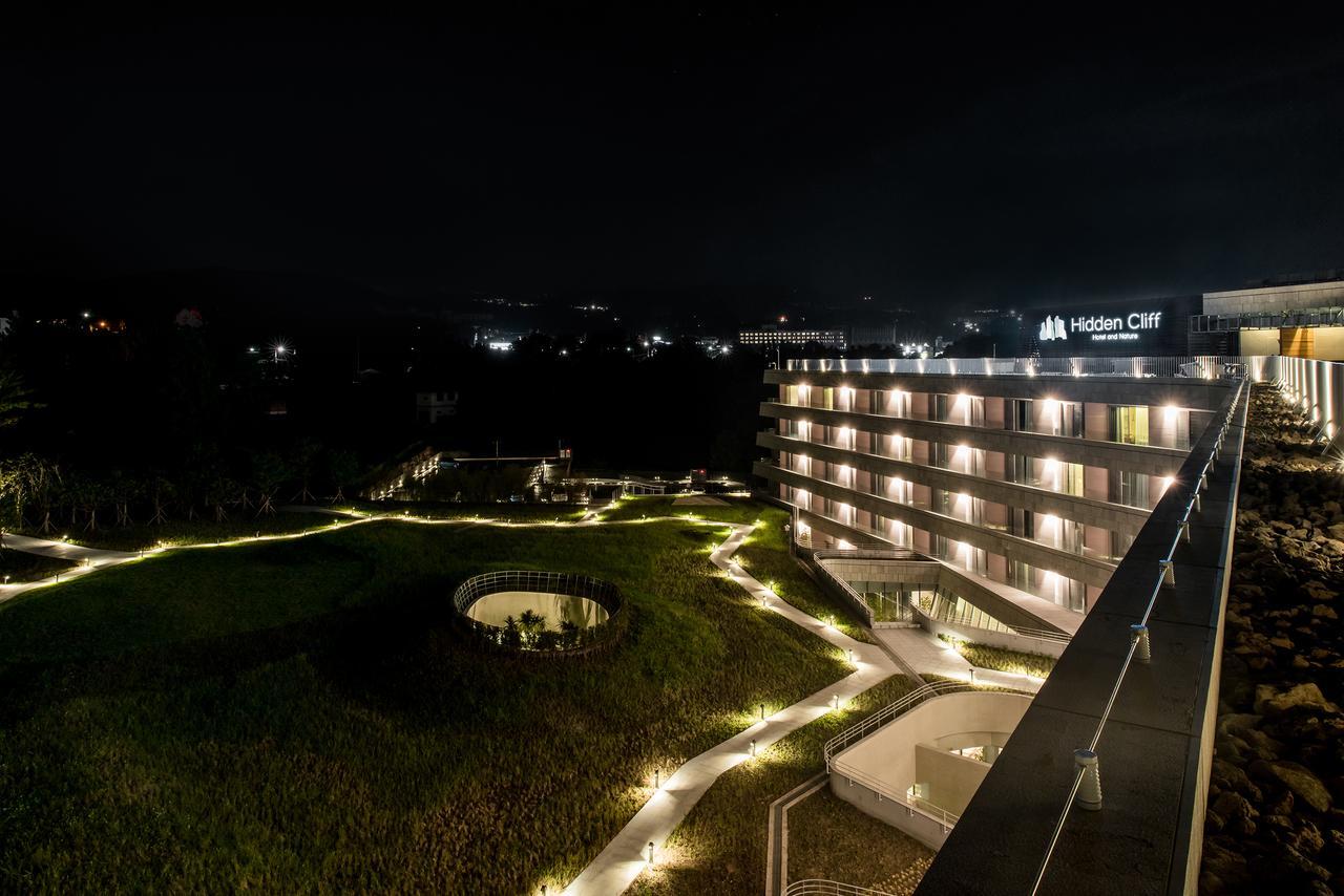 Hidden Cliff Hotel And Nature Seogwipo Exterior photo