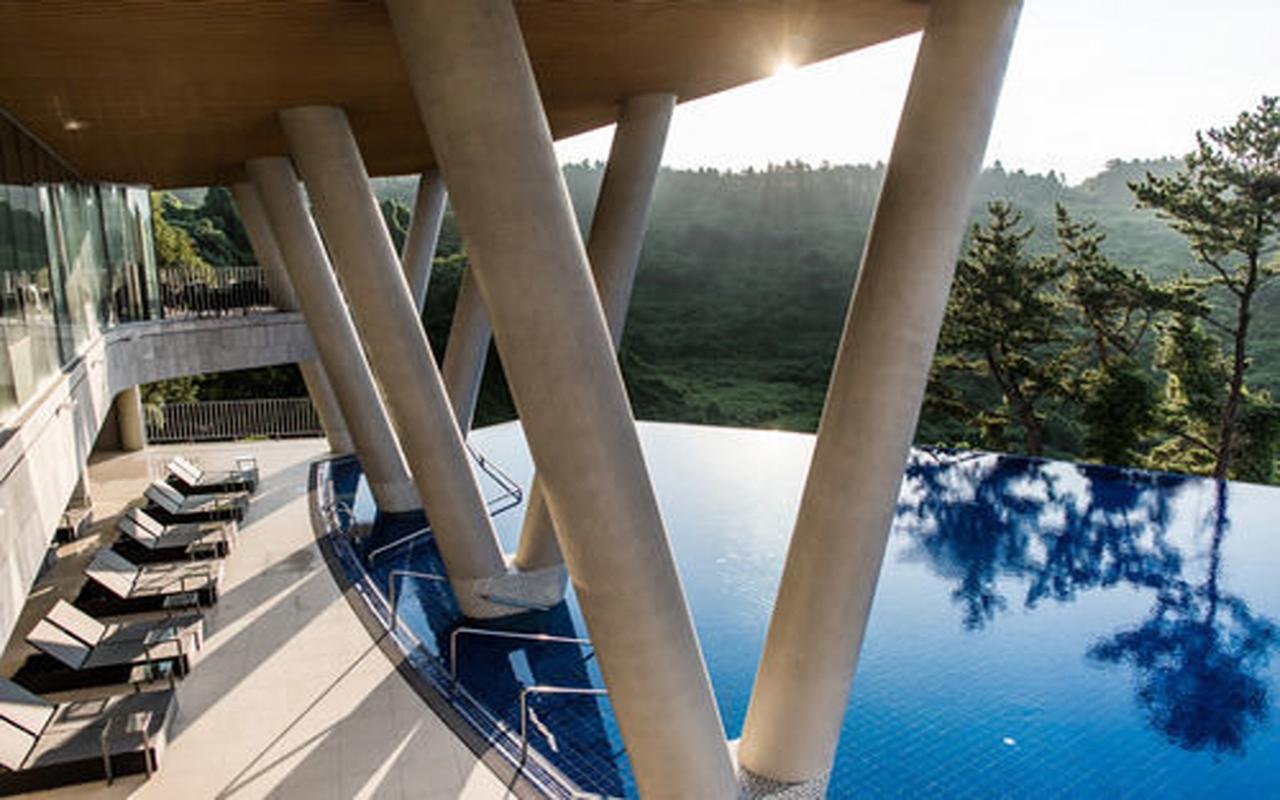 Hidden Cliff Hotel And Nature Seogwipo Exterior photo