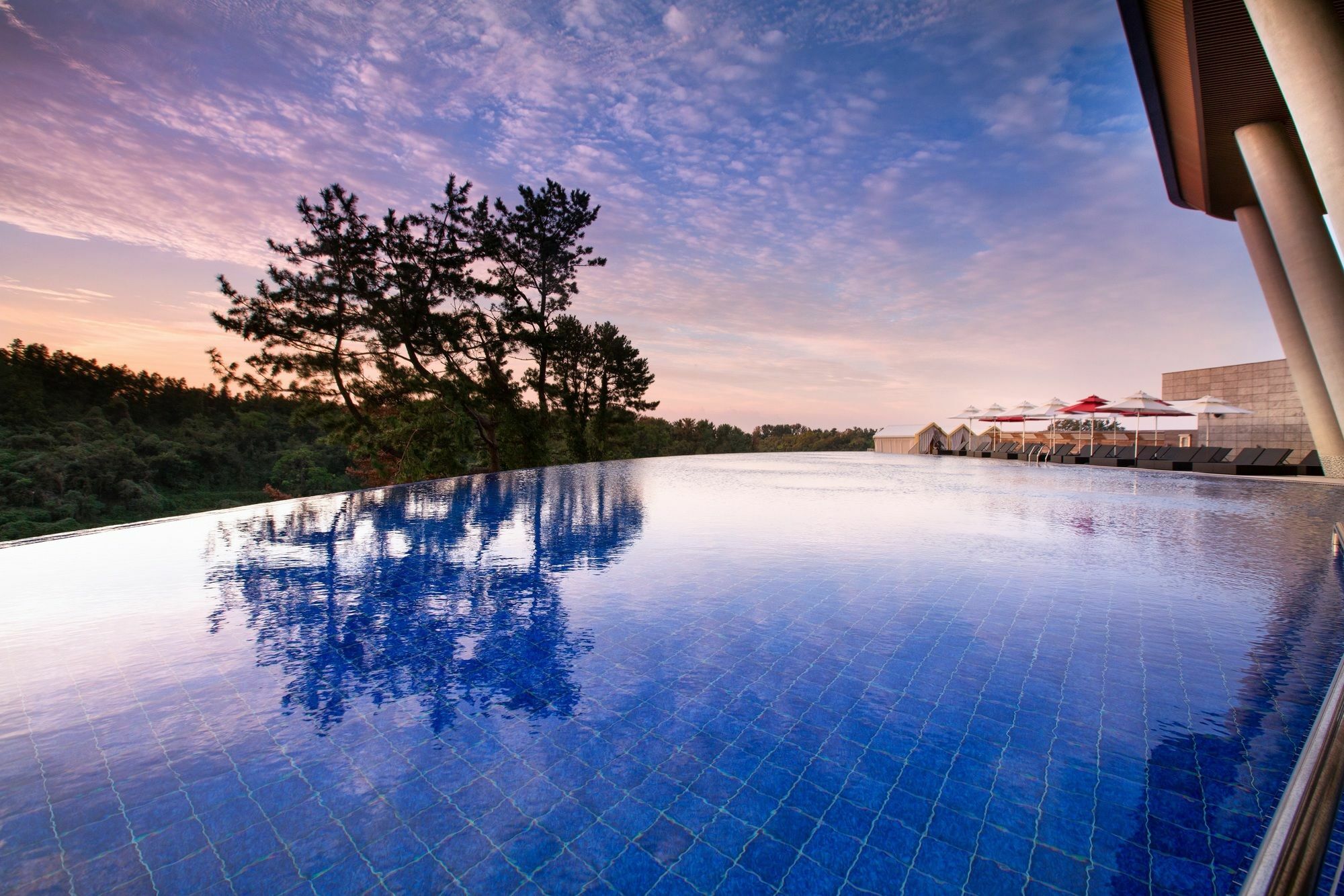 Hidden Cliff Hotel And Nature Seogwipo Exterior photo